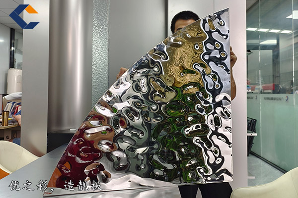 水波紋不銹鋼蜂窩板主要應(yīng)用什么場(chǎng)景？